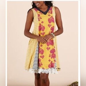 Matilda Jane Floral Yellow Sleeveless Dress With Pockets. Womens Small Rayon